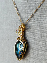 Load image into Gallery viewer, Gold Labradorite Necklace
